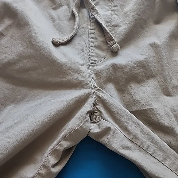 Tan pants - Picture 5 of 6